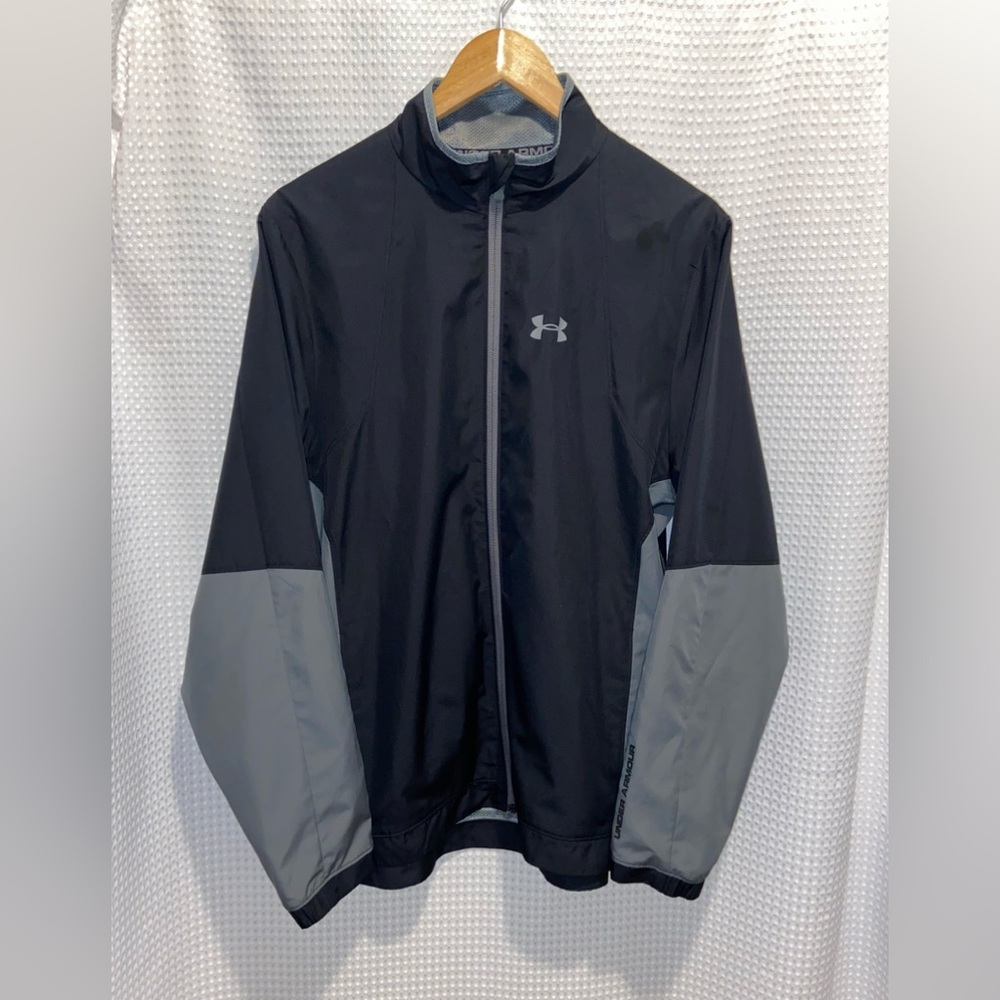 2/60$ UNDER ARMOUR‎ gray and black windbreaker Jacket size medium